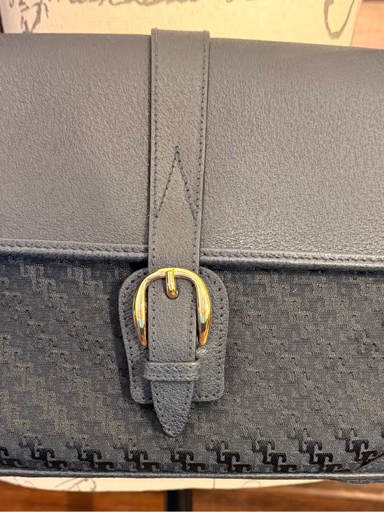 Gucci Handbags - Vintage Gucci Navy Blue Shoulder Bag with Gold Buckle